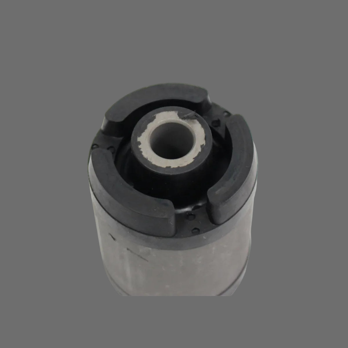 Front Cab Mount Anti-Vibration Bushing 20900848 for Volvo FH FM Commercial Trucks